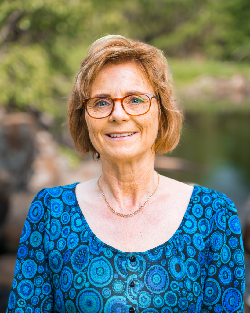 Medium,Mediumskap,Seans,Seanser,Sittning,Reading,Kortläggning,Andekontakt,Kontakt med andra sidan,andar,Spådam,Spågumma,Spå i kort,Medial,Privatseans,Mediumkonst,Energier,Läsning av energier,Avläsning,Spiritualitet,Spirituell